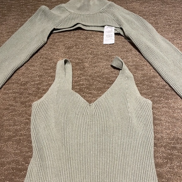 Abercrombie & Fitch Knit Dress and Bolero Turtleneck - Picture 2 of 4